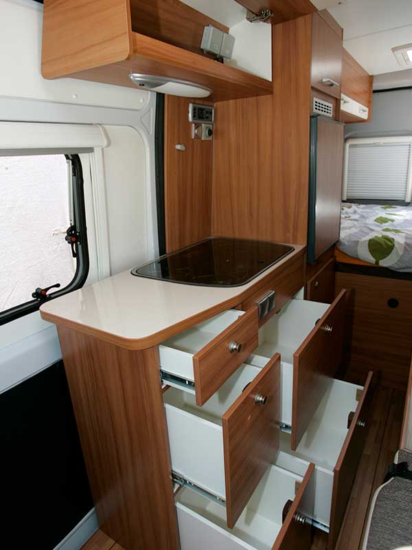 interior furgoneta maxi camper armarios